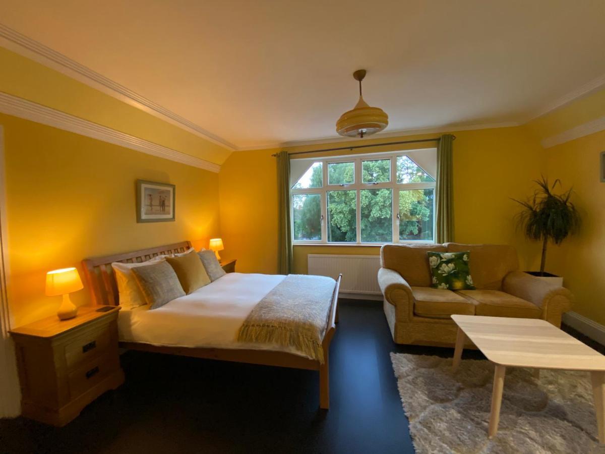 Harlestone Retreat (Adults Only) Otel Northampton Dış mekan fotoğraf