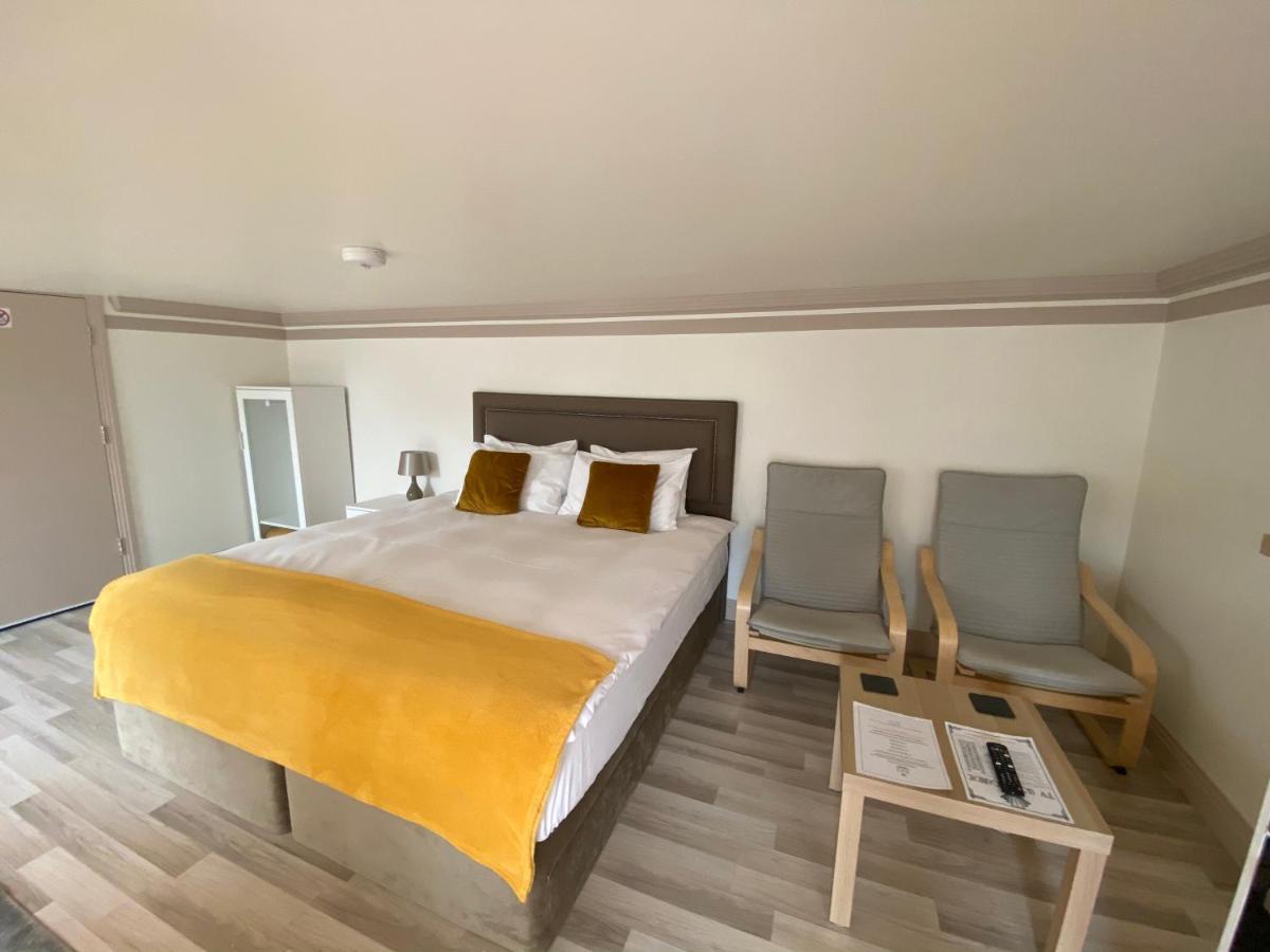 Harlestone Retreat (Adults Only) Otel Northampton Oda fotoğraf